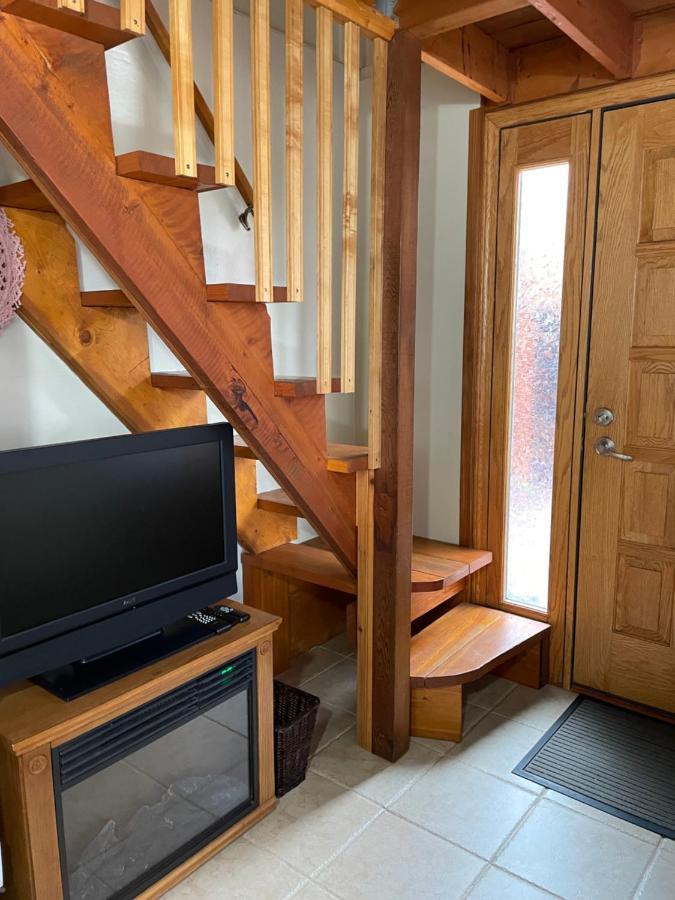 Luna Bed & Breakfast Grand Forks Bagian luar foto