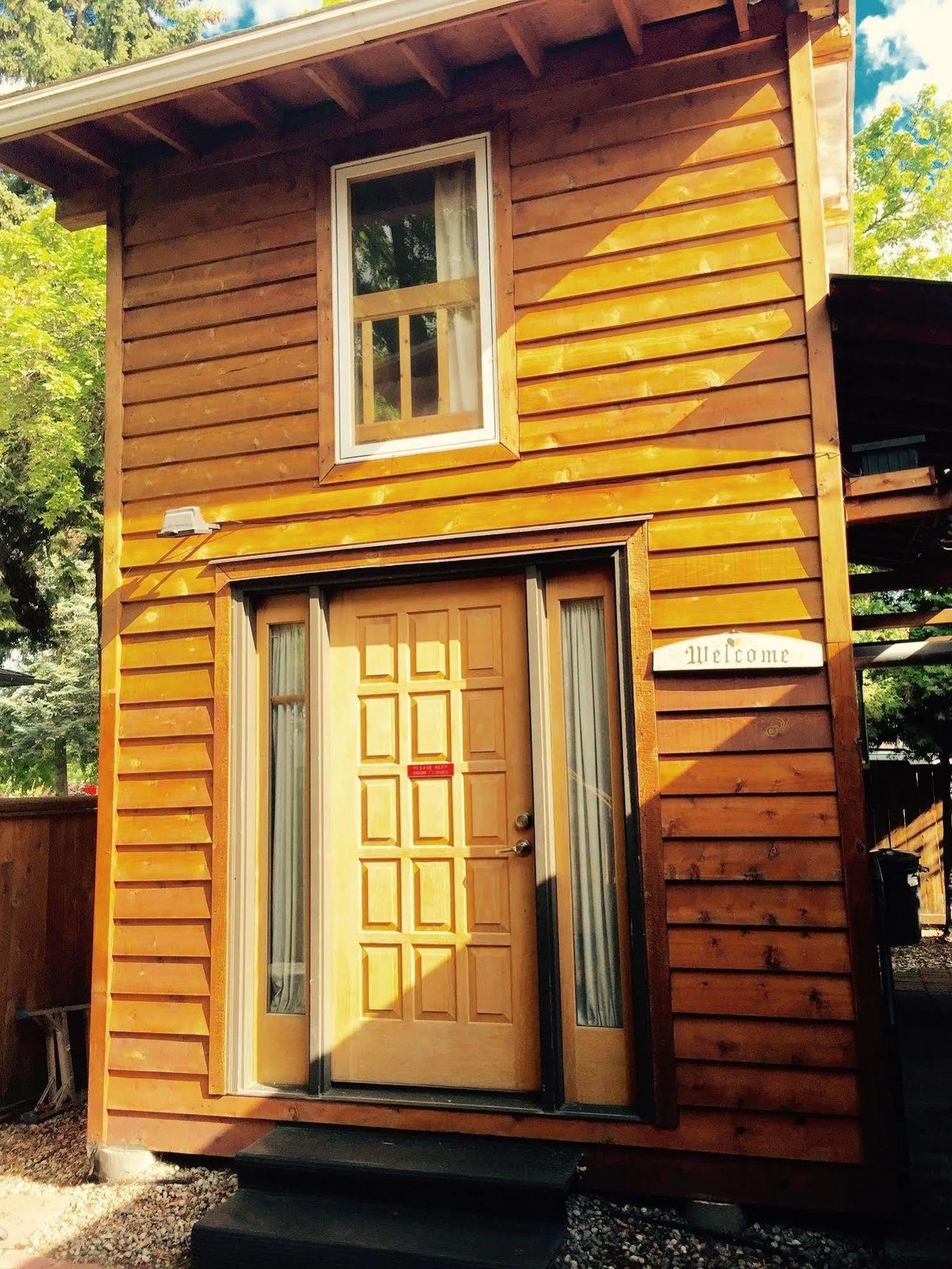 Luna Bed & Breakfast Grand Forks Bagian luar foto